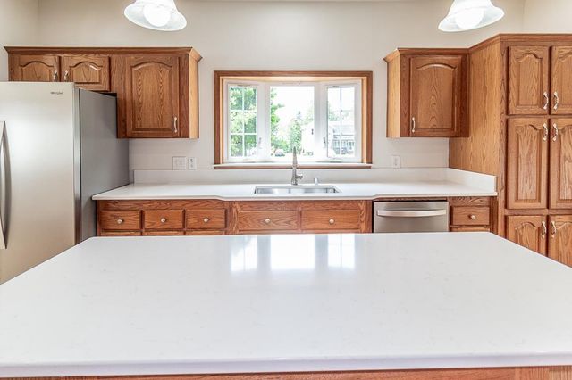 N4816 COUNTY ROAD B, New London, WI 54961