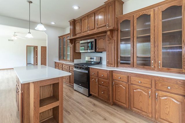 N4816 COUNTY ROAD B, New London, WI 54961