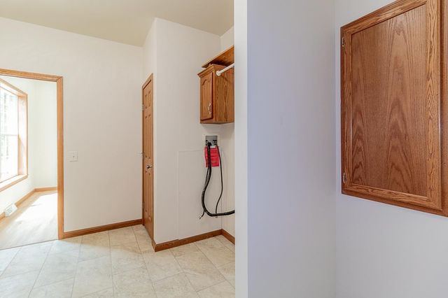 N4816 COUNTY ROAD B, New London, WI 54961