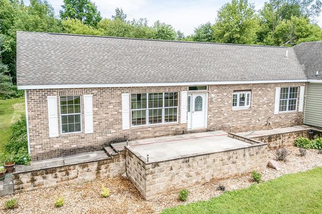N4816 COUNTY ROAD B, New London, WI 54961