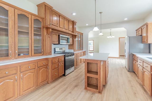 N4816 COUNTY ROAD B, New London, WI 54961