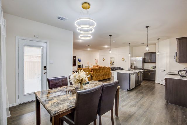 3021 Karsen Lane, Mesquite, TX 75126