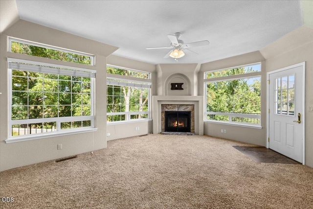 900 SE Mystic Drive, Grants Pass, OR 97527