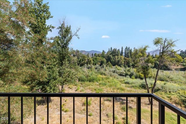 900 SE Mystic Drive, Grants Pass, OR 97527