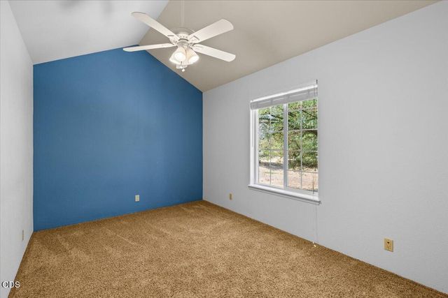 900 SE Mystic Drive, Grants Pass, OR 97527