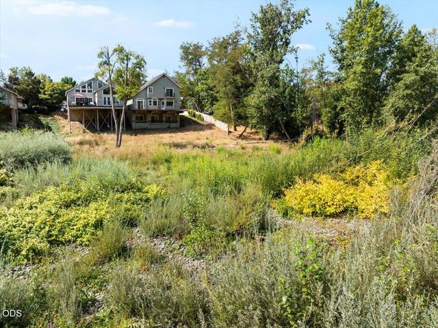 900 SE Mystic Drive, Grants Pass, OR 97527