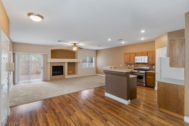 8710 Horizon Wind Avenue 103, Las Vegas, NV 89178