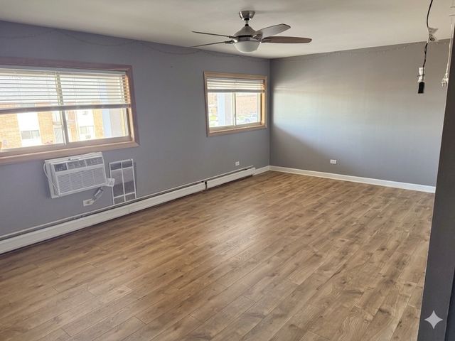 670 Marilyn Avenue 203, Glendale Heights, IL 60139