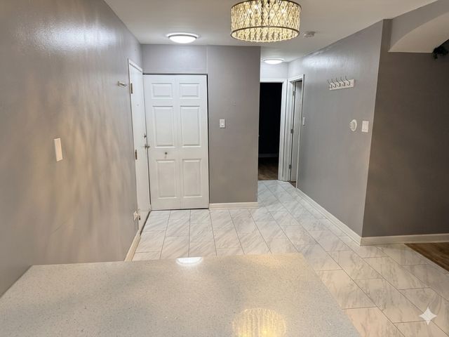 670 Marilyn Avenue 203, Glendale Heights, IL 60139