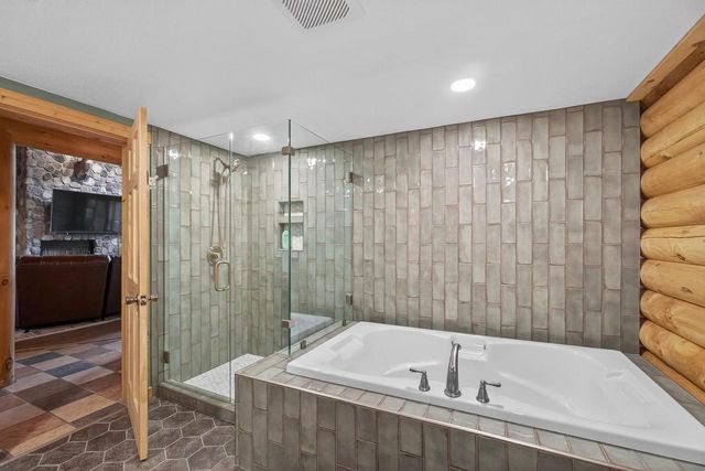 4689 LAKE DRIVE #4685 LAKE DRIVE, Wisconsin Rapids, WI 54494