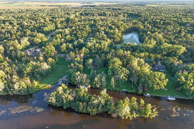 4689 LAKE DRIVE #4685 LAKE DRIVE, Wisconsin Rapids, WI 54494