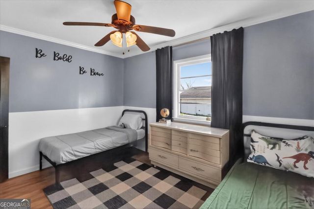 111 E Banks Street, Glennville, GA 30427