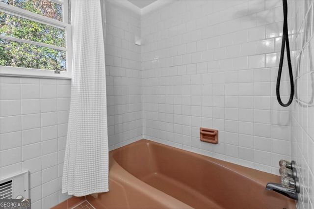 111 E Banks Street, Glennville, GA 30427