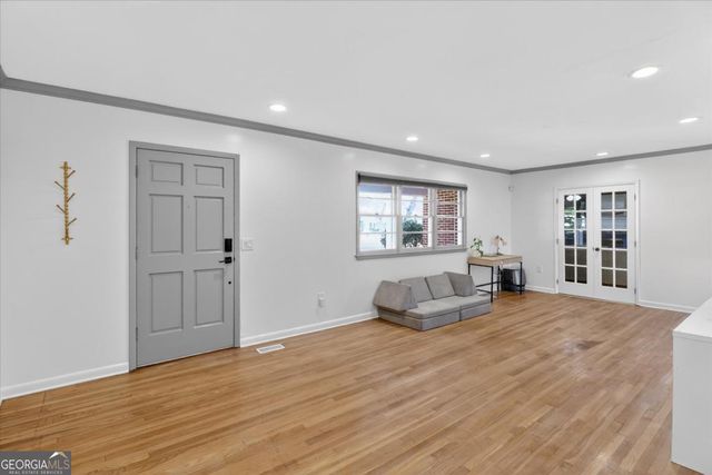 111 E Banks Street, Glennville, GA 30427