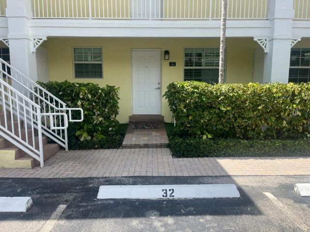 2660 NE 8th Avenue 208, Wilton Manors, FL 33334