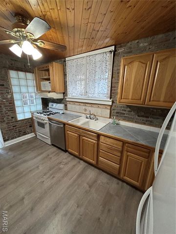 2222 McCausland Avenue, St Louis, MO 63143