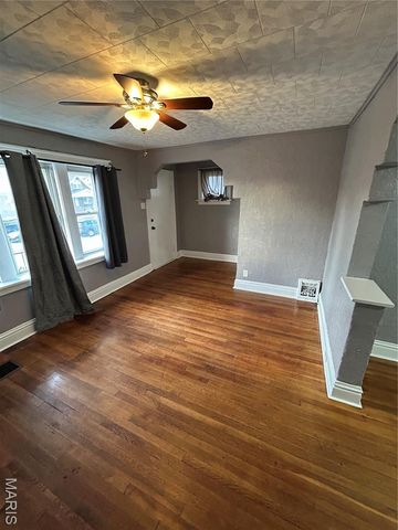 2222 McCausland Avenue, St Louis, MO 63143