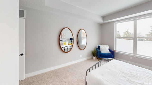 5937 BUTTERFIELD Drive, Bettendorf, IA 52722