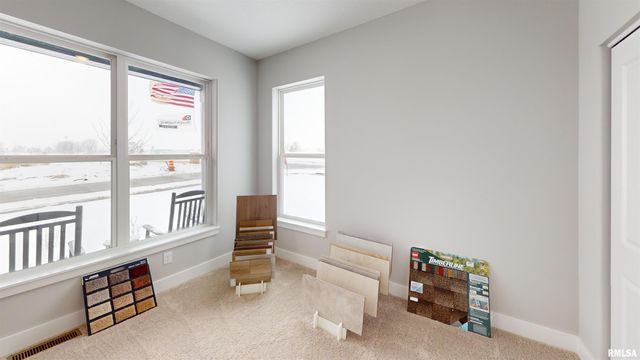 5937 BUTTERFIELD Drive, Bettendorf, IA 52722