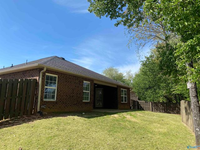 128 Somerset Park Drive, Huntsville, AL 35811
