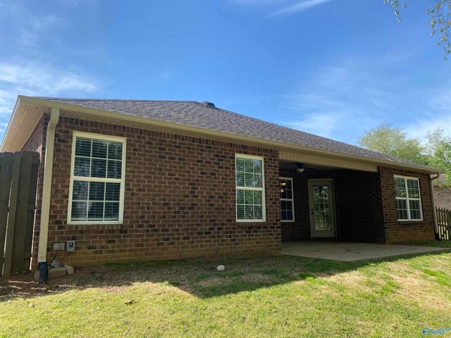 128 Somerset Park Drive, Huntsville, AL 35811