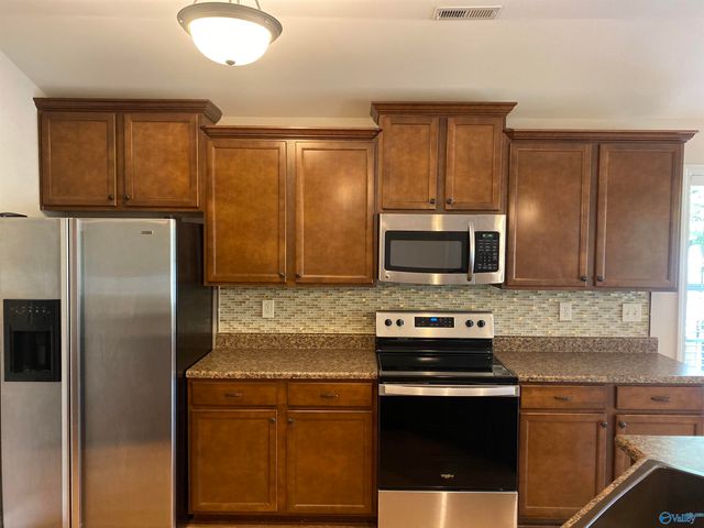 128 Somerset Park Drive, Huntsville, AL 35811