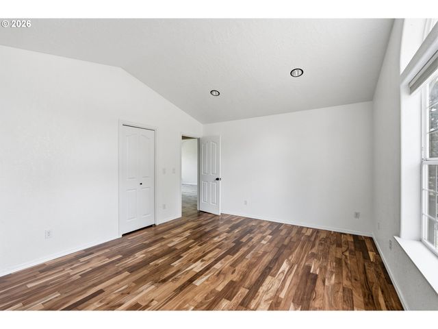 3244 Sw 34TH St, Redmond, OR 97756