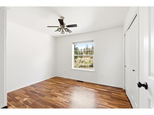 3244 Sw 34TH St, Redmond, OR 97756