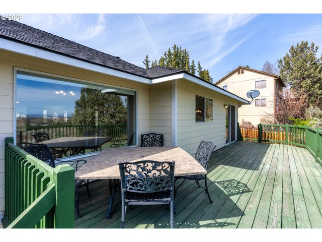 3244 Sw 34TH St, Redmond, OR 97756