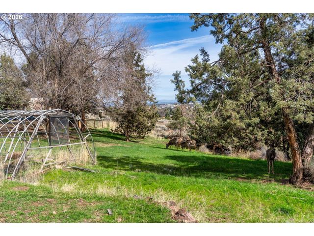 3244 Sw 34TH St, Redmond, OR 97756