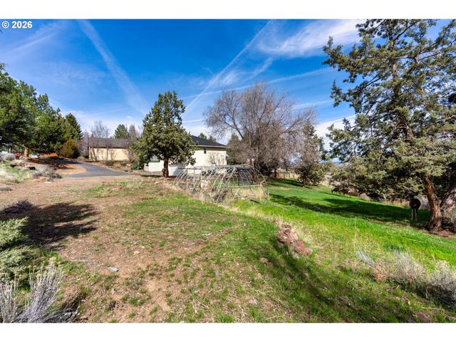 3244 Sw 34TH St, Redmond, OR 97756