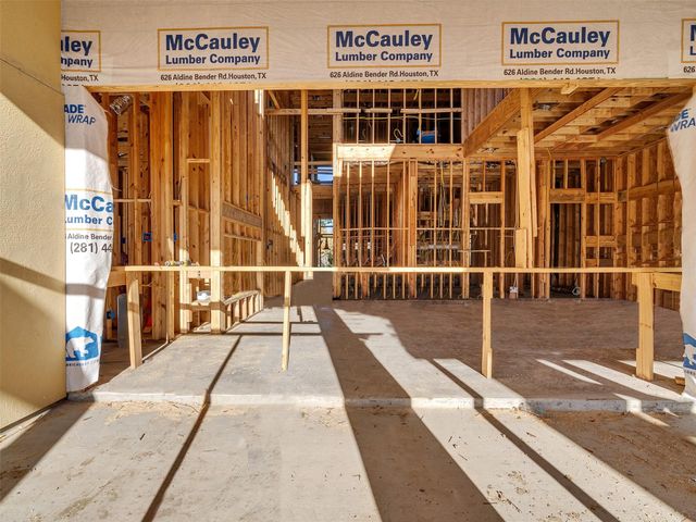 36 W Shady Lane, Houston, TX 77063