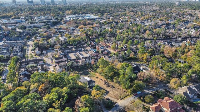 36 W Shady Lane, Houston, TX 77063