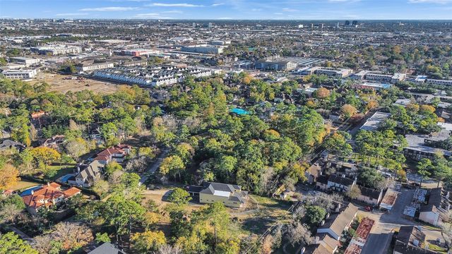 36 W Shady Lane, Houston, TX 77063