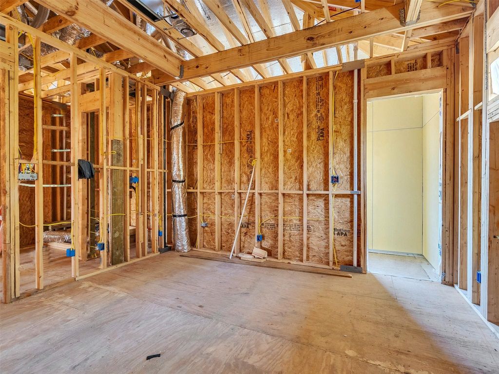 Image 34 of property listing at 36 W Shady Lane, Houston, TX 77063