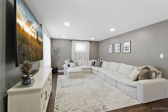 18 Joseph Drive, Tonawanda, NY 14150