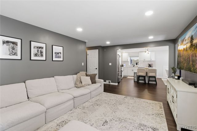 18 Joseph Drive, Tonawanda, NY 14150