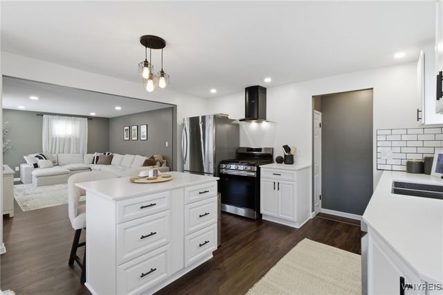 18 Joseph Drive, Tonawanda, NY 14150