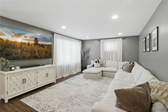 18 Joseph Drive, Tonawanda, NY 14150