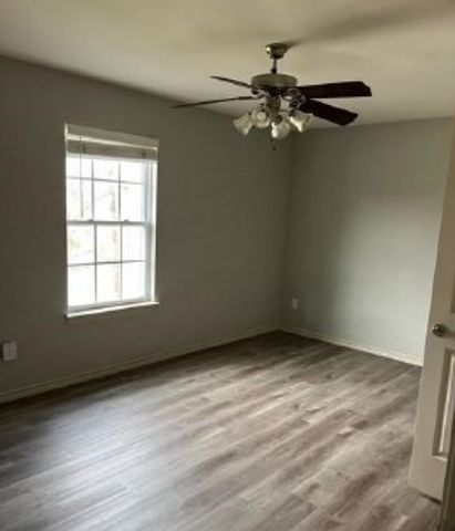 1101 E College Street, Princeton, TX 75407