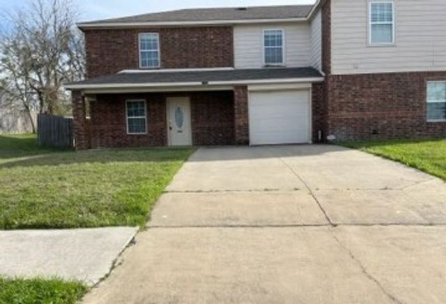 1101 E College Street, Princeton, TX 75407