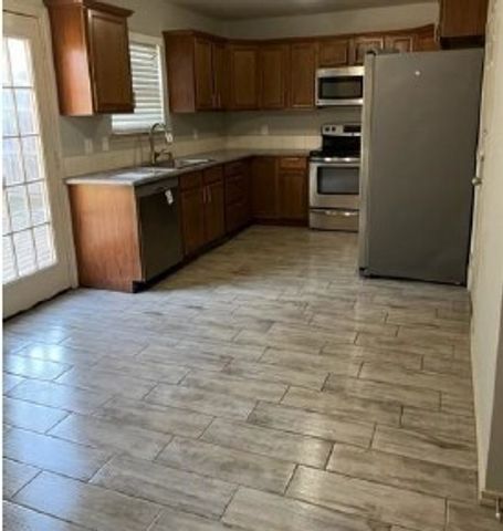 1101 E College Street, Princeton, TX 75407