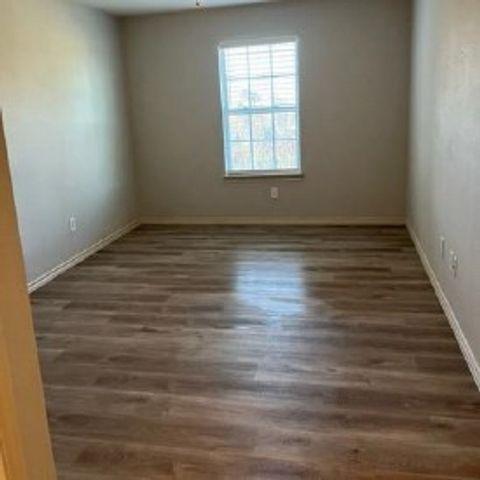 1101 E College Street, Princeton, TX 75407