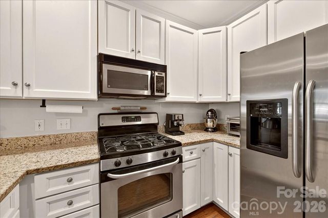 4632 Dabney Vigor Drive, Charlotte, NC 28209