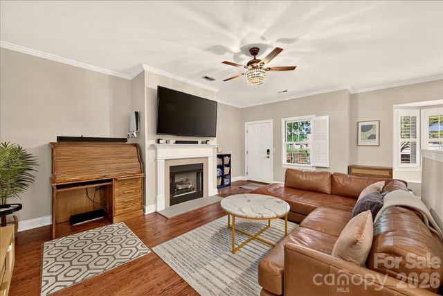 4632 Dabney Vigor Drive, Charlotte, NC 28209