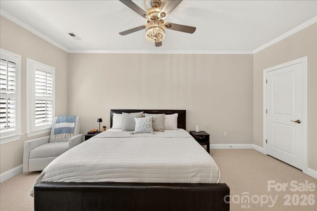 4632 Dabney Vigor Drive, Charlotte, NC 28209