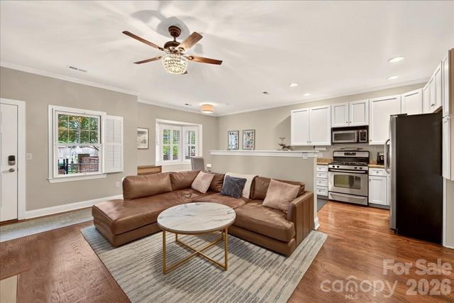4632 Dabney Vigor Drive, Charlotte, NC 28209