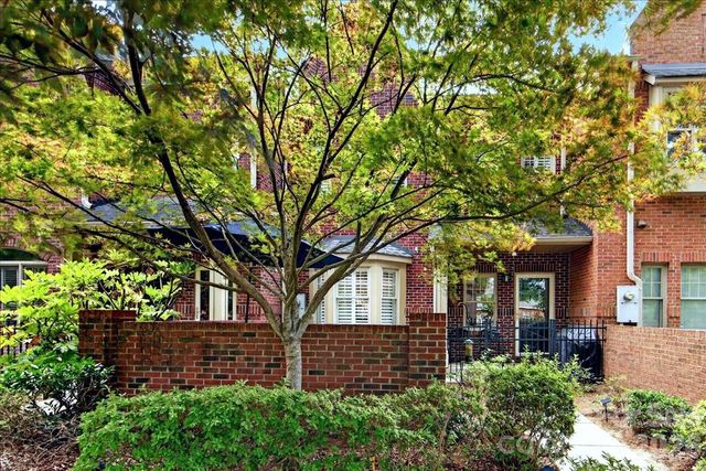 4632 Dabney Vigor Drive, Charlotte, NC 28209