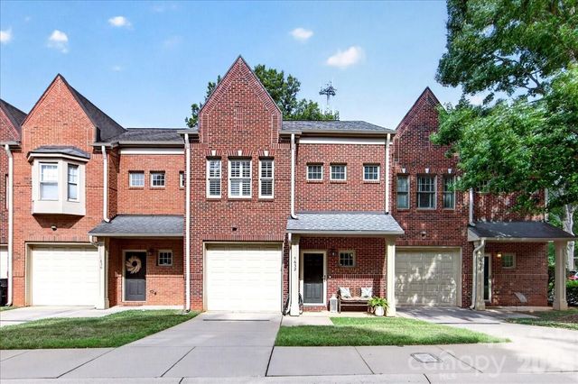 4632 Dabney Vigor Drive, Charlotte, NC 28209