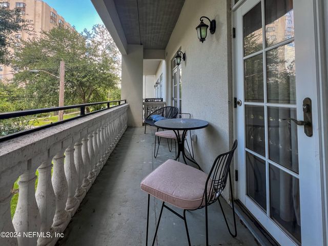 2064 HERSCHEL Street 205, Jacksonville, FL 32204